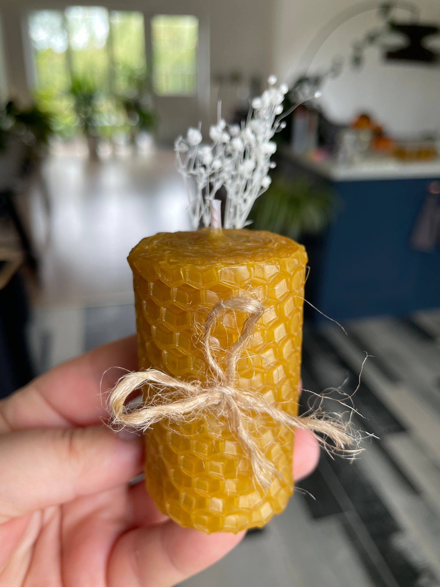 Beeswax Pillar Candle – Handcrafted Elegance in Pure Honeycomb